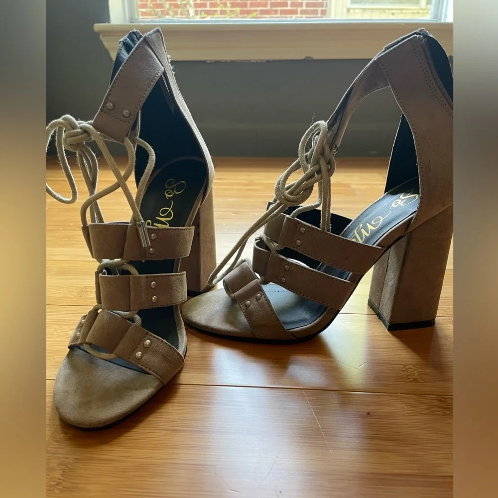 Sandals - Picture 2 of 6